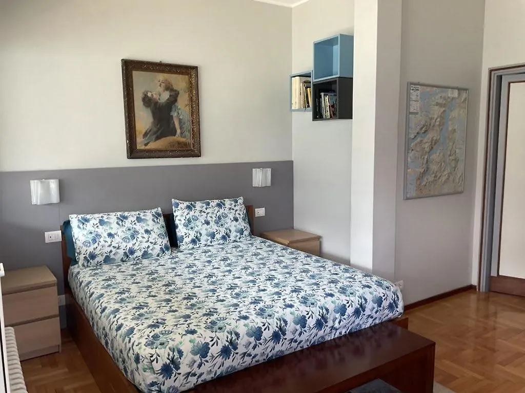 Lakeviewcabin - King Room With Balcony Como