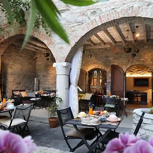  Gasthof Suites&atelier