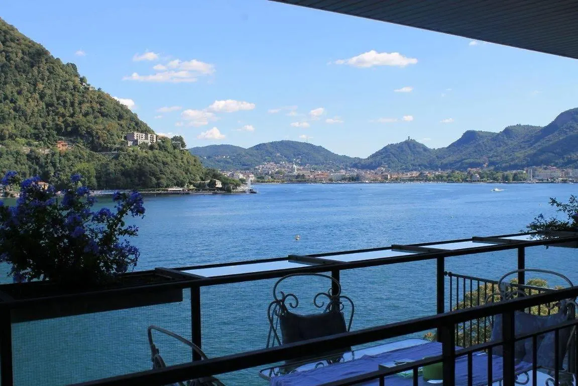 Lakeviewcabin - King Room With Balcony Como